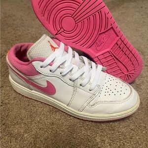 Jordan 1 low girls 4.5y
